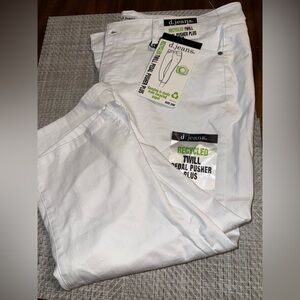 d. jeans White Twill Pedal Pushers